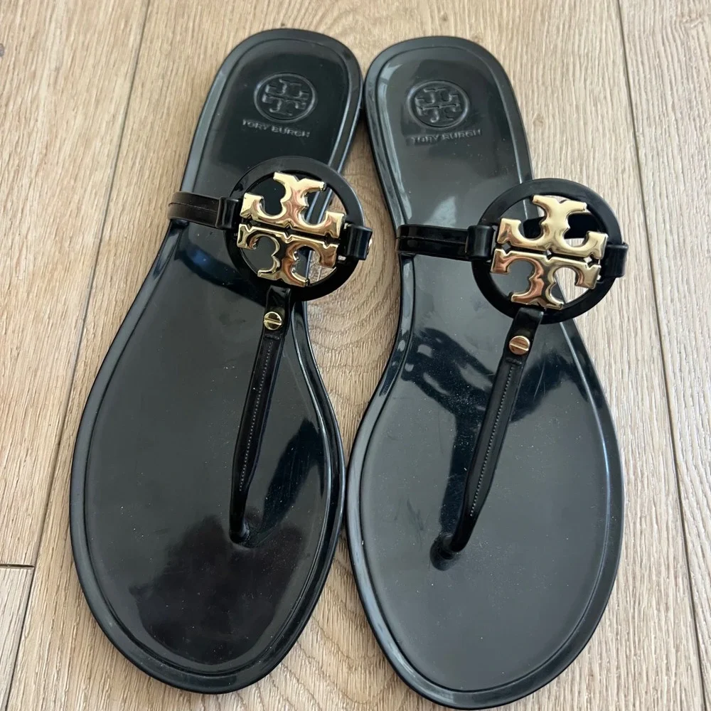 Tory Burch Mini Miller Jelly Thong Sandals Black Gold Logo   Womens 10M